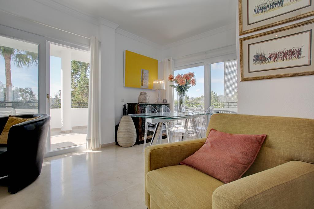 Sunny Golf Apartment Estepona Luaran gambar